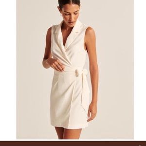 Abercrombie NWT wrap dress